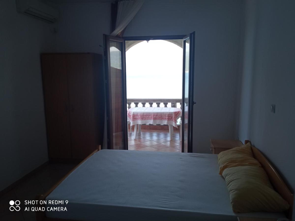 Apartments Petrovic Tivat Exterior photo