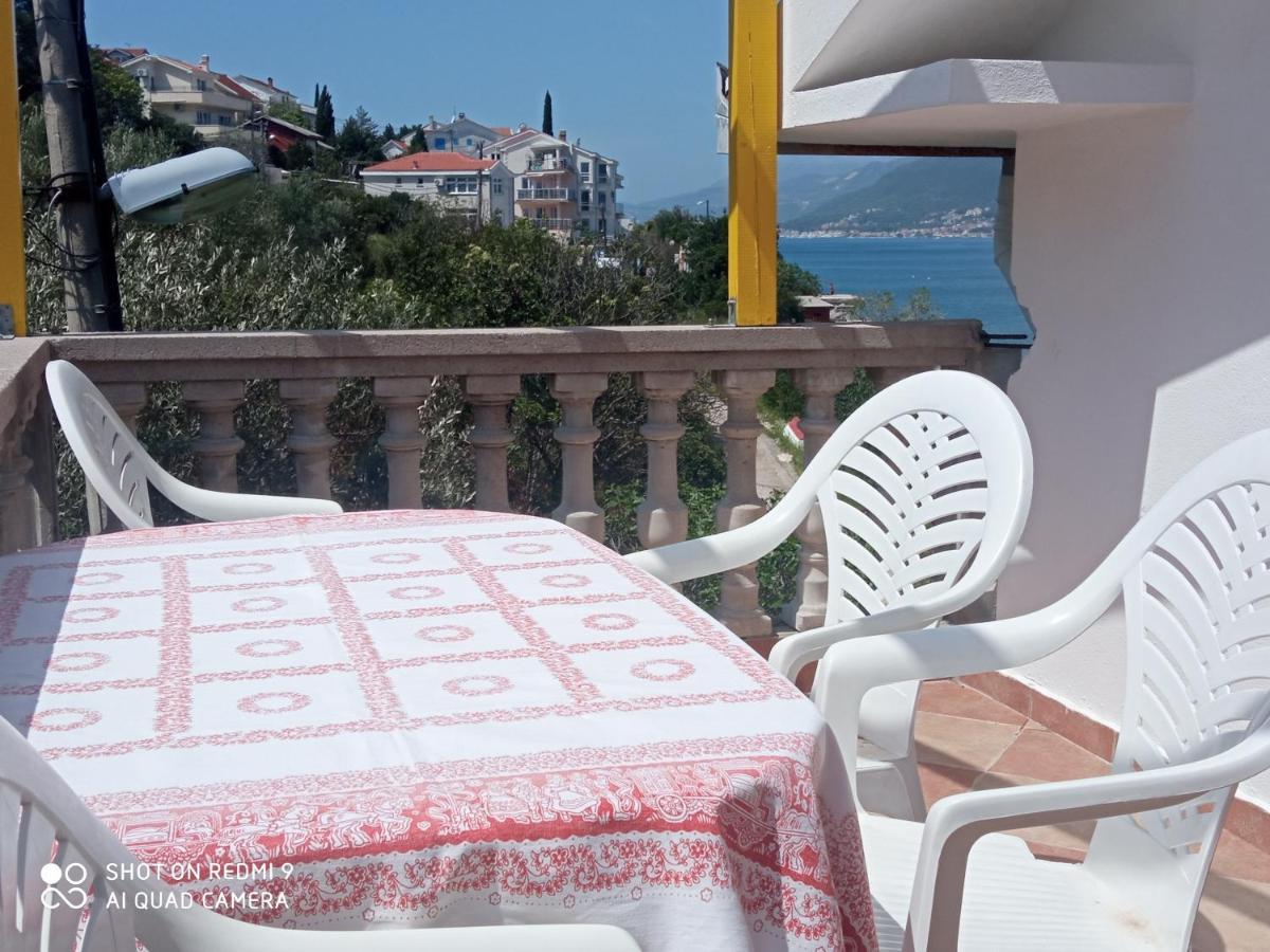 Apartments Petrovic Tivat Exterior photo