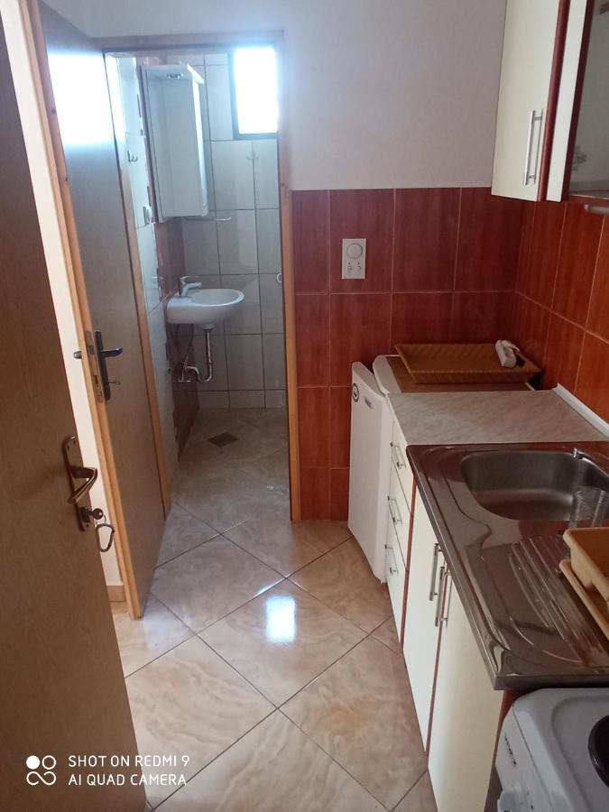 Apartments Petrovic Tivat Exterior photo